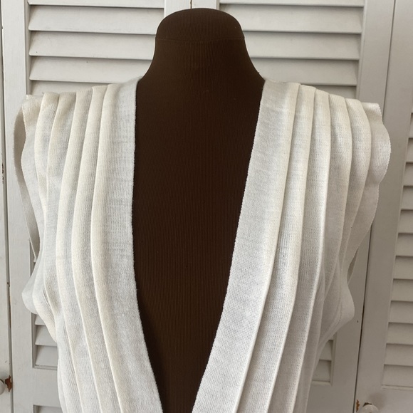 Vintage Nicole Curie sleeveless sweater size M - Picture 2 of 7